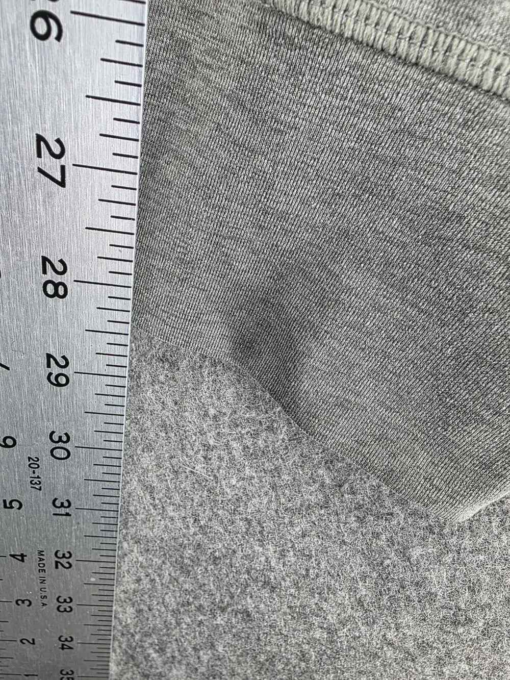 Vuori type pants